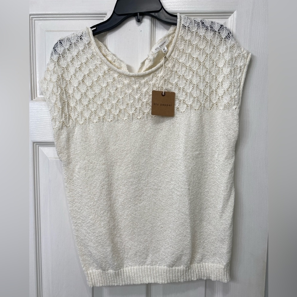 Blu Pepper Cream Knit Top